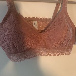 Jessica Simpson pull on bras